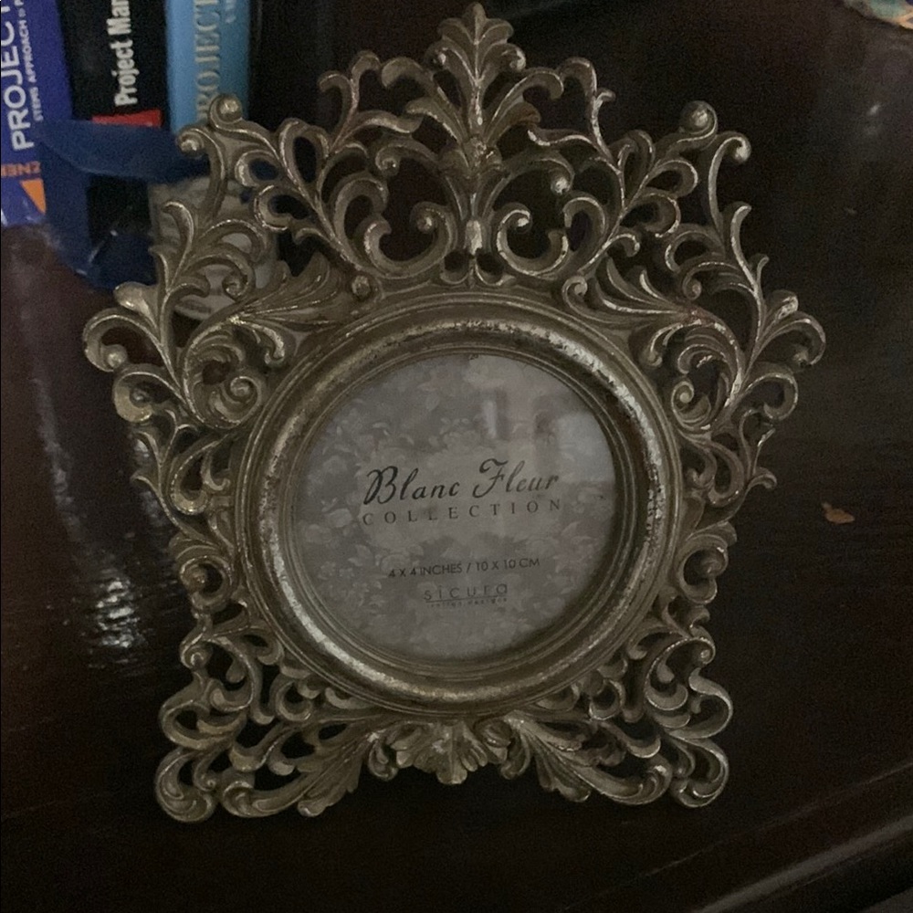 Silver Baroque Picture Frame with Intricate Scrollwork